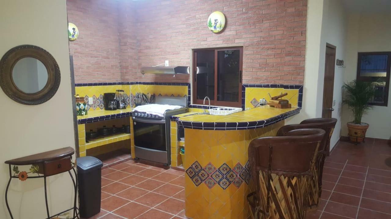 Вилла Casa Palmito Cerca De La Playa Йелапа Экстерьер фото