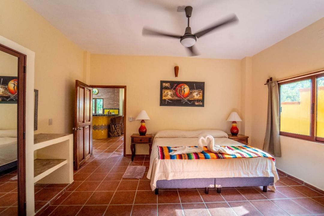 Вилла Casa Palmito Cerca De La Playa Йелапа Экстерьер фото